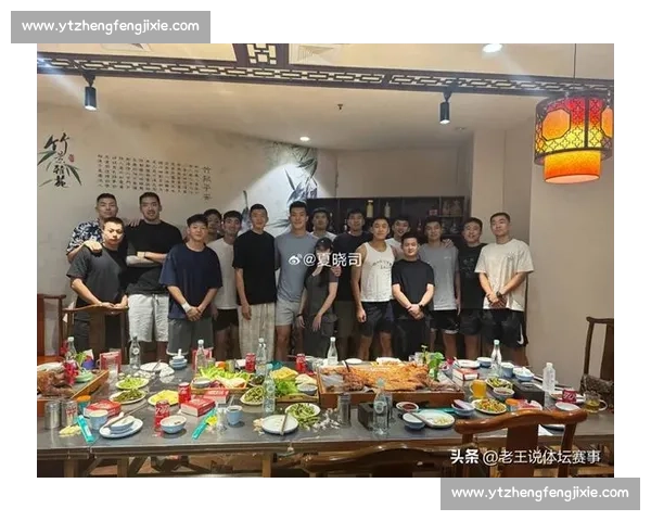 山东烤全羊宴暖意浓:郭凯携妻亮相 高诗岩踮脚抢镜 鲍威尔官宣加盟 山东烤全羊宴暖意浓:郭凯携妻亮相 高诗岩踮脚抢镜 鲍威尔官宣加盟
