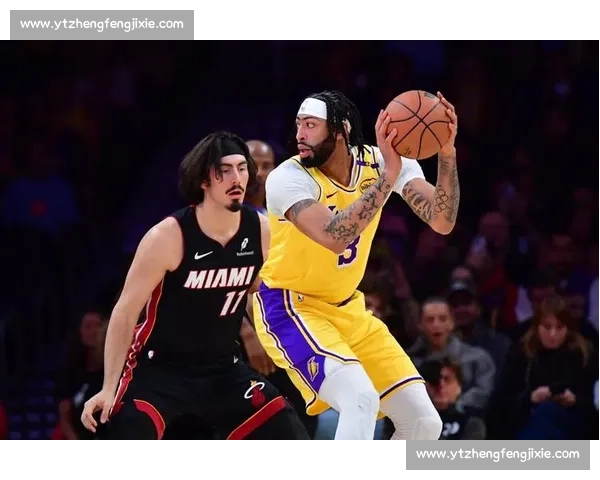湖人对阵热火第四战鏖战詹眉合力掌控胜负走势关键时刻攻防博弈引爆悬念